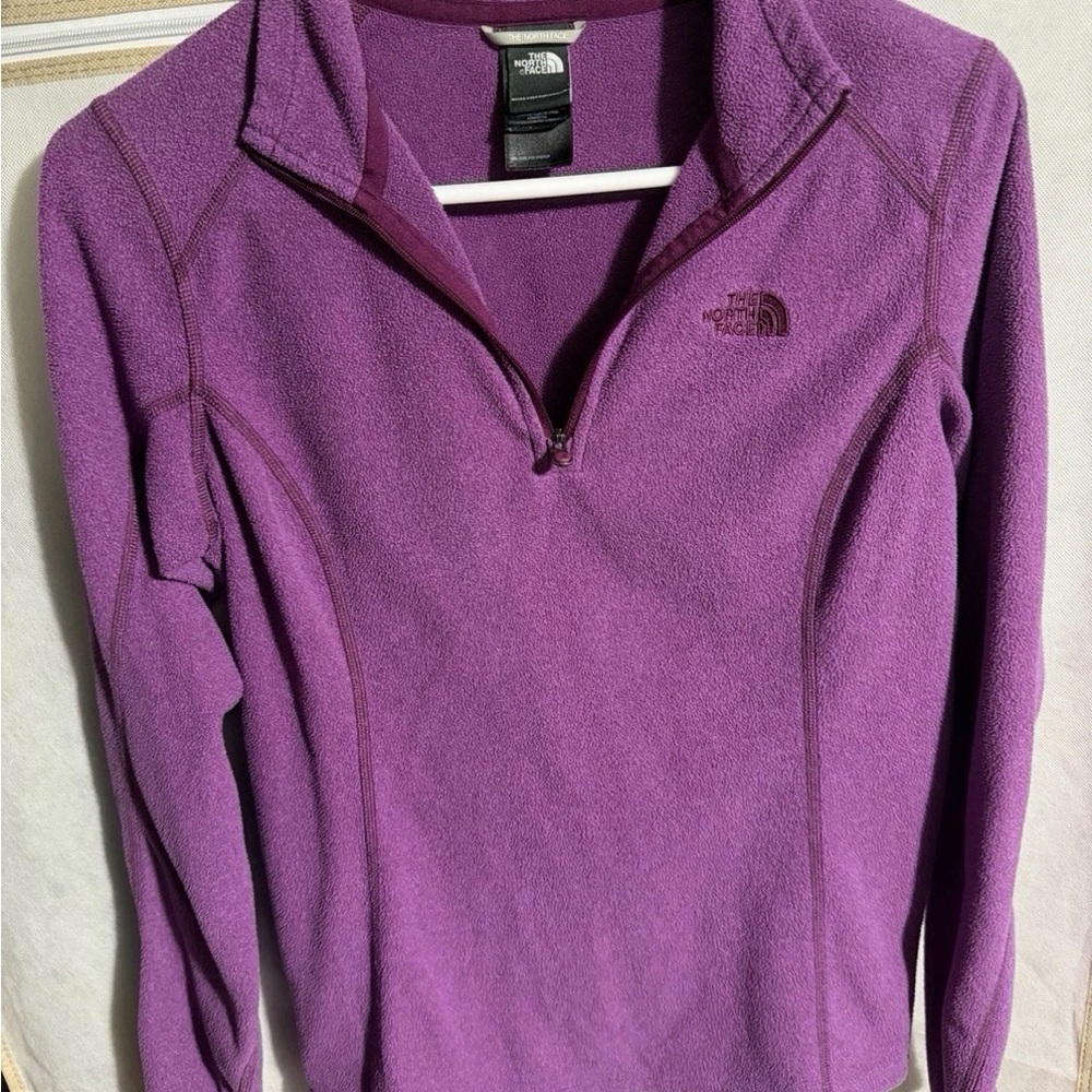 The North Face Women’s Violet Purple Quarter-Zip Fleece Pullover